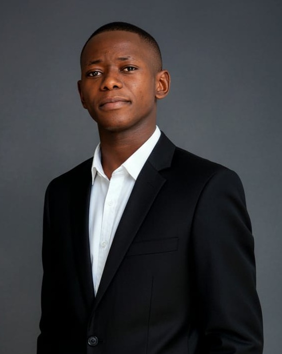 Francisco Siueia - Fundador